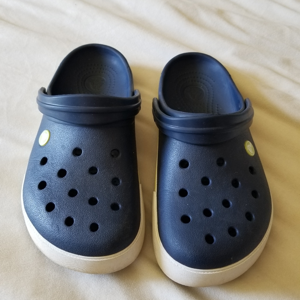 Crocs - Picture 9 of 9